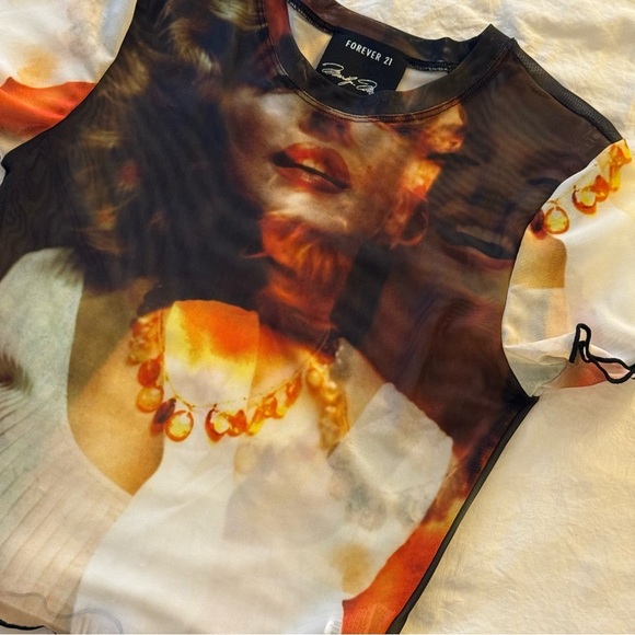 Forever 21 Marilyn Monroe Sheer Graphic Tee | size M | brand new - Picture 5 of 10